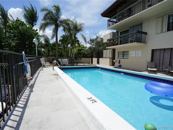 Building Photo - 5201 Orduna Dr