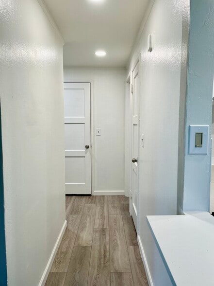 Building Photo - 2934 2nd Ave N