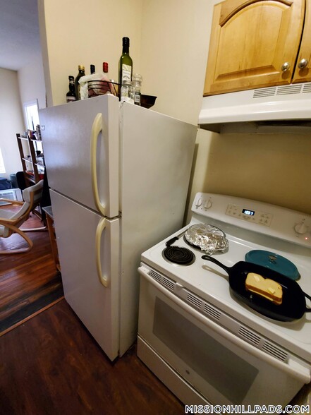 Building Photo - 888 Huntington Ave