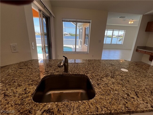 Building Photo - 433 NW 24th Terrace