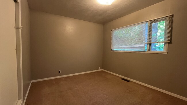 Building Photo - 4605 W Mercer Way