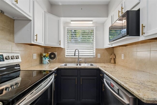 Building Photo - 5857 4th Ave N