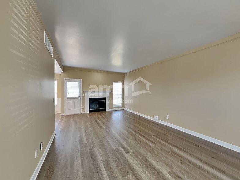 Building Photo - 931 Balsam Wood Ln