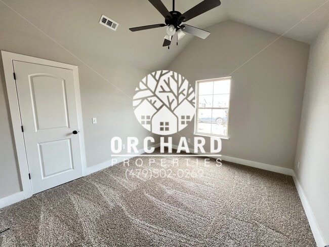 Building Photo - Single-Family Home- Beautiful 4 Bed Westmi...