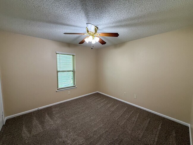 Building Photo - Completely Updated Brick Home with New Kitchen Appliances, Bathrooms, Flooring & Paint!