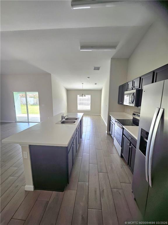 Building Photo - 1410 SW Flounder Ln