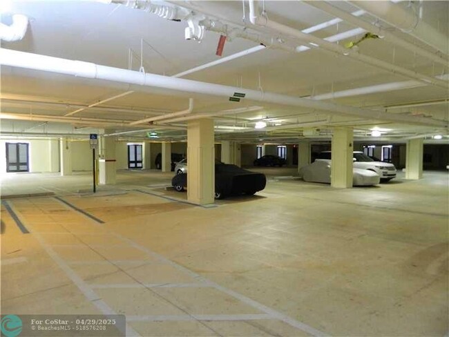 Building Photo - 3055 NW 126th Ave