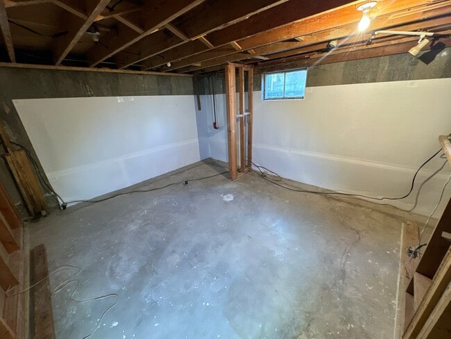 Building Photo - 9718 Lyric Ln