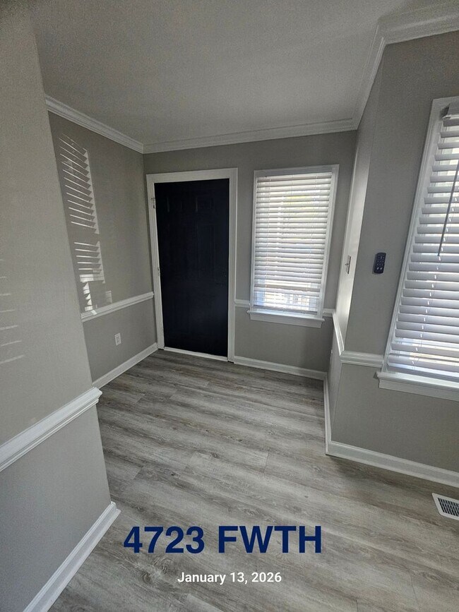 Building Photo - FAIRWAY TOWNHOMES