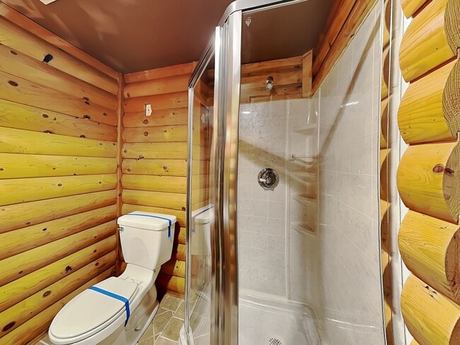 Building Photo - Charming 3BR Home for Rent in Pleasant Valley – Garage, Fenced Yard & Finished Basement