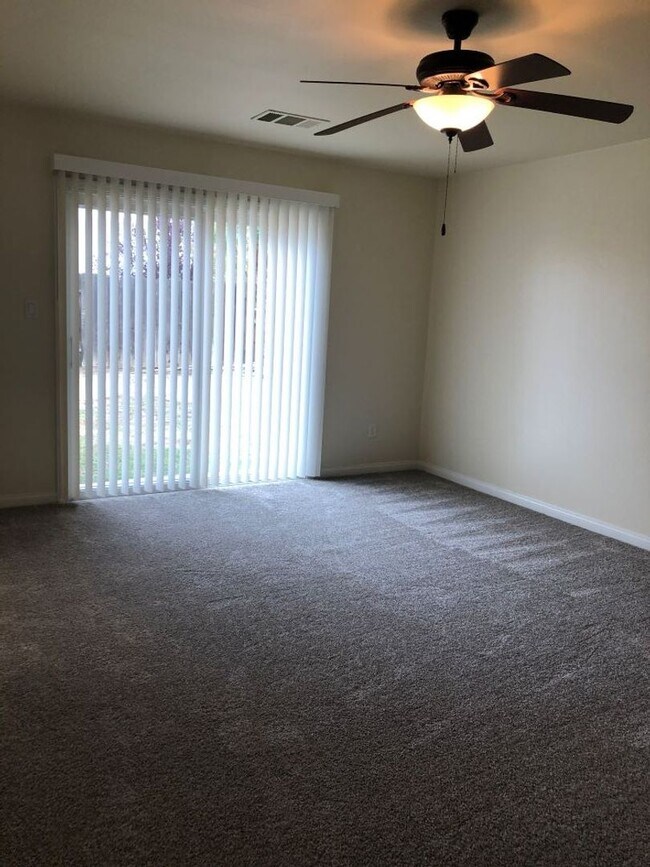 Building Photo - 13003 Lake Pueblo Way