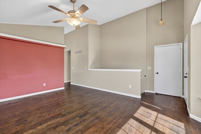 Building Photo - Move-In Ready Gem on a Corner Lot in O’Fal...