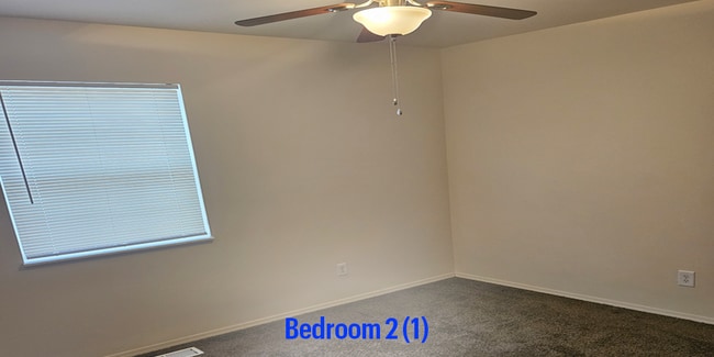 Building Photo - 115 Longacre Dr