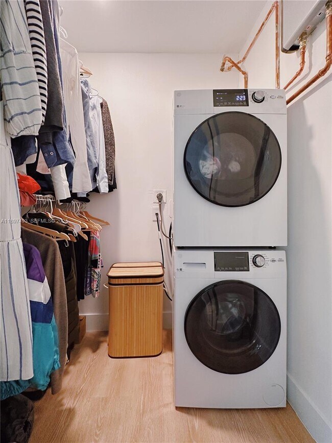 Building Photo - 3051 NW 14th St