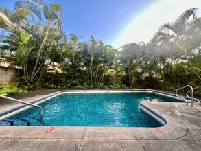 Building Photo - Convenient 2/2/1 with Lanai