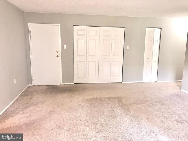 Building Photo - 1809 Snow Meadow Ln