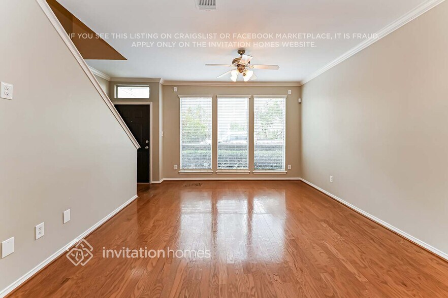 Building Photo - 1403 W 26th St
