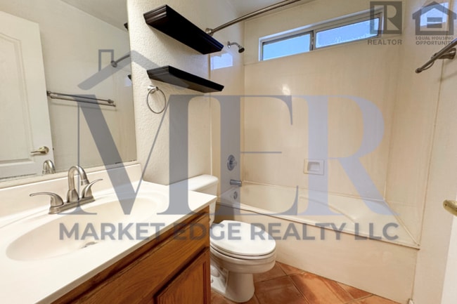 Building Photo - 3Bed/2Bath House at 51st Ave/Loop 101! $199 MOVE-IN SPECIAL! Ready for Immediate Move-In!