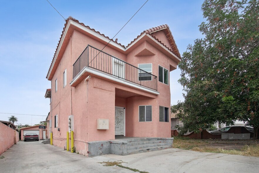 Primary Photo - 635 W 53rd St