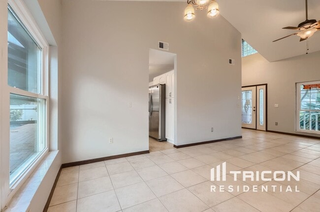 Building Photo - 10288 60th Cir N