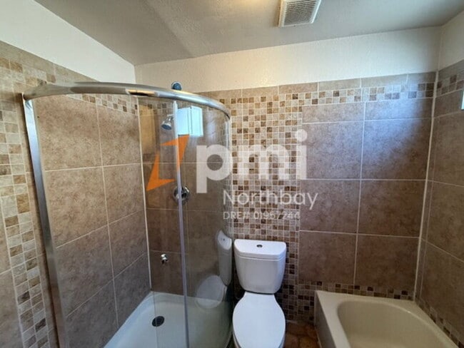 Building Photo - 2950 Juniper St