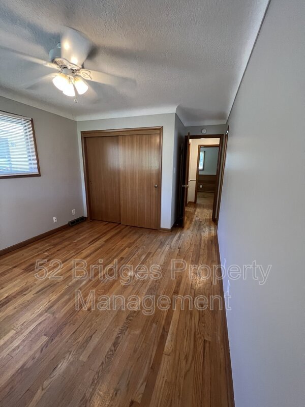 Building Photo - 3122 Shawnee Ave