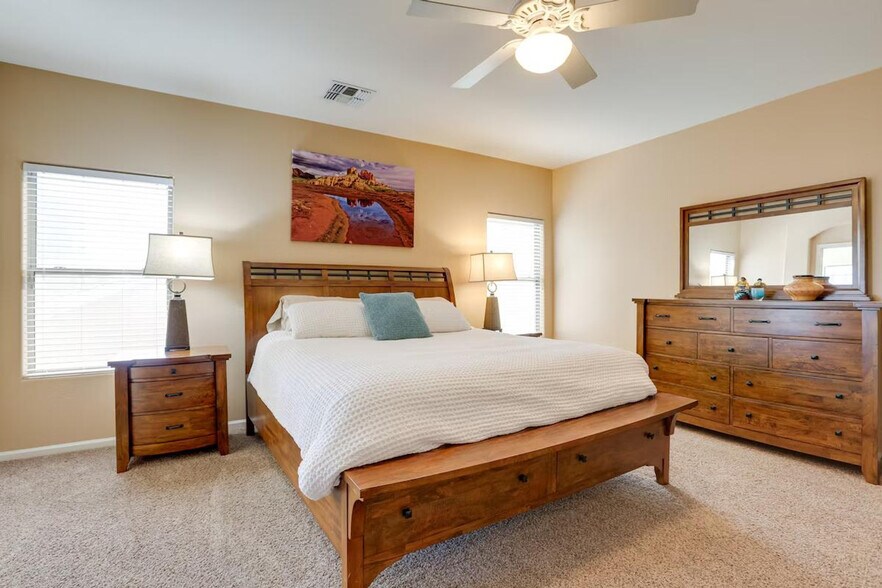 Building Photo - 16352 W Roosevelt St