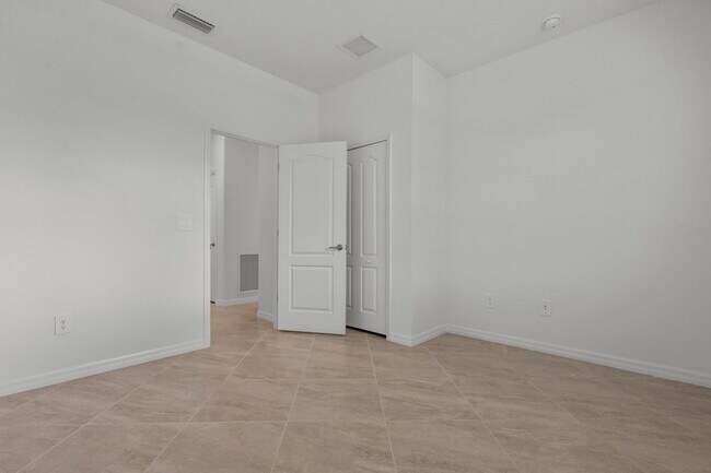 Building Photo - 4363 Lemongrass Dr