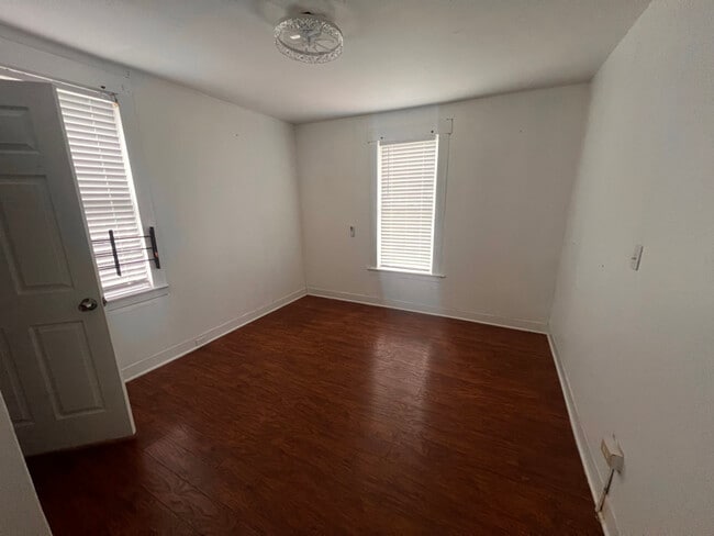 Building Photo - 2118 Denison Ave