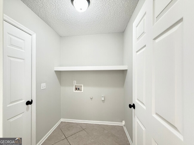 Building Photo - 107 Navajo Ct