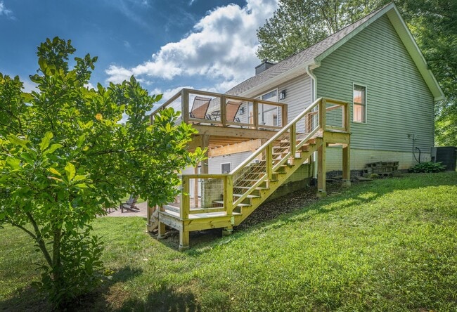 Building Photo - 5635 Van Fossen Rd