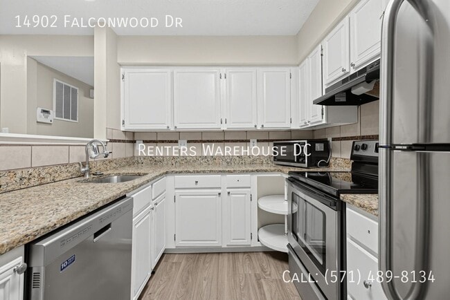 Building Photo - 14902 Falconwood Dr