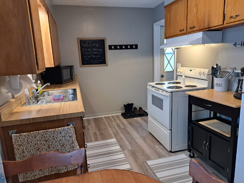 Building Photo - 514 13th Ave