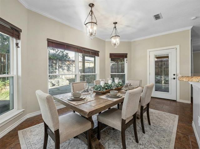 Building Photo - 7924 Vista Ridge Dr N