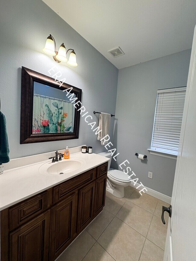 Building Photo - 485 Westgate Wy