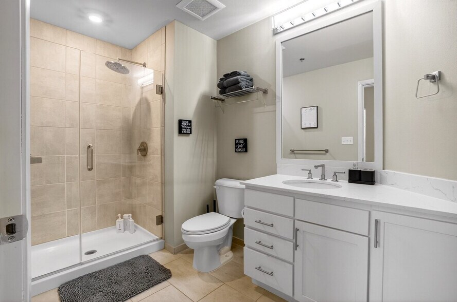 Building Photo - 110 N Boston Ave