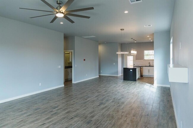 Building Photo - 508 Remington Ave