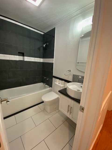 Building Photo - 117 Winston Dr