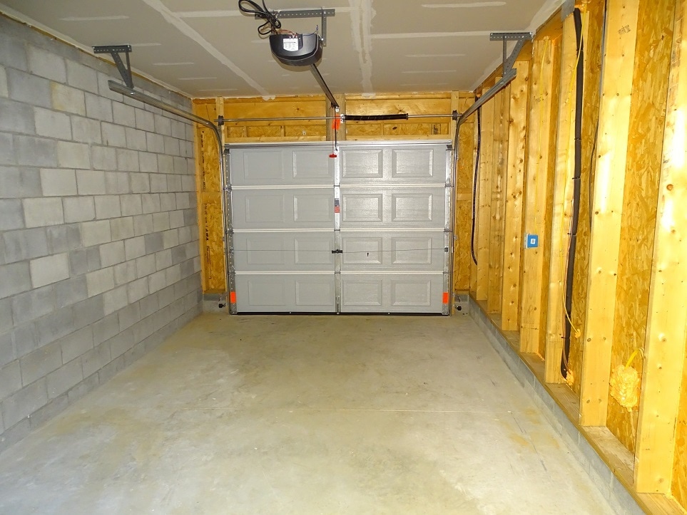 Building Photo - 818 Byler Cir