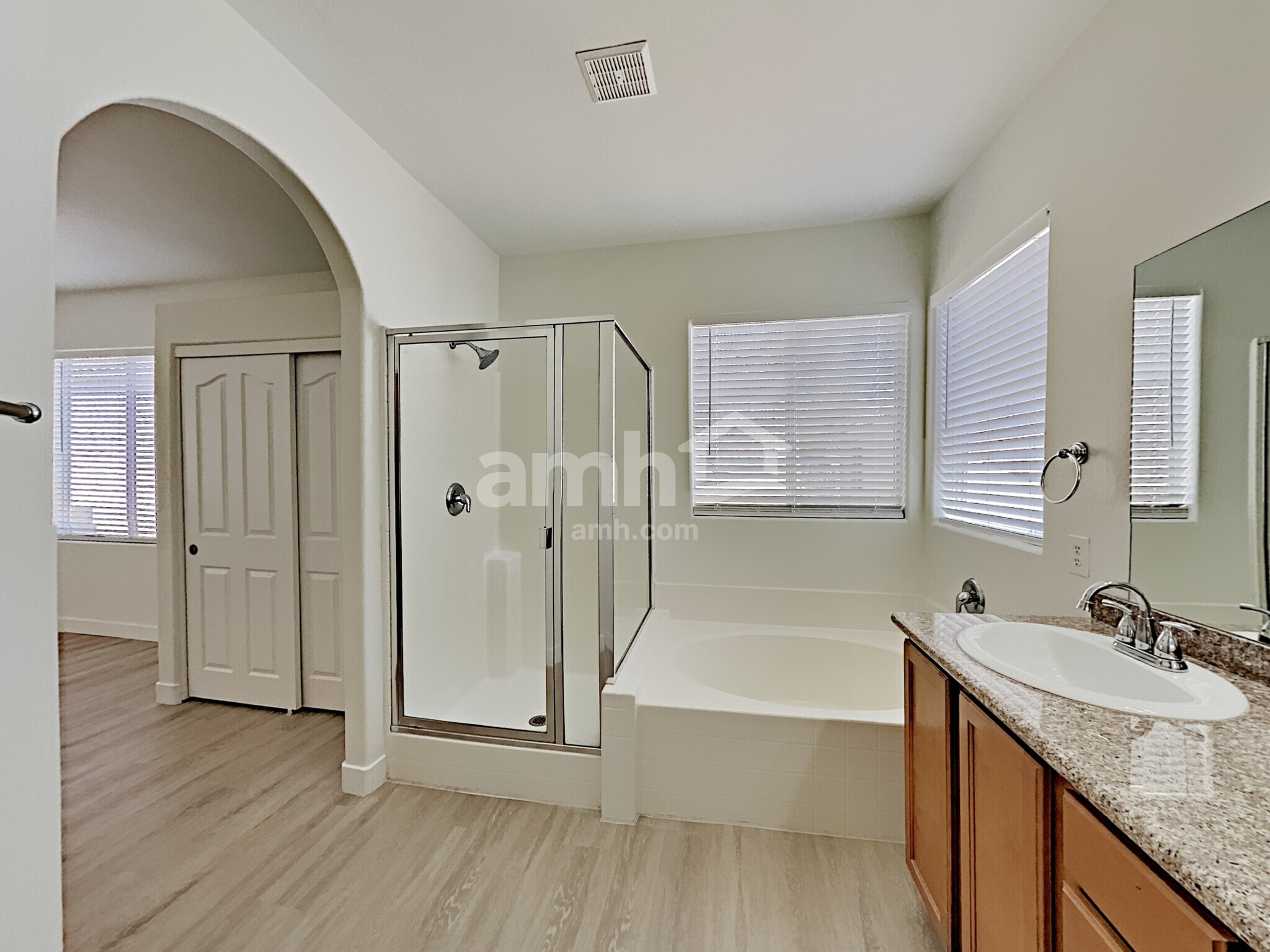 Building Photo - 8928 Cambridge Glen Ct