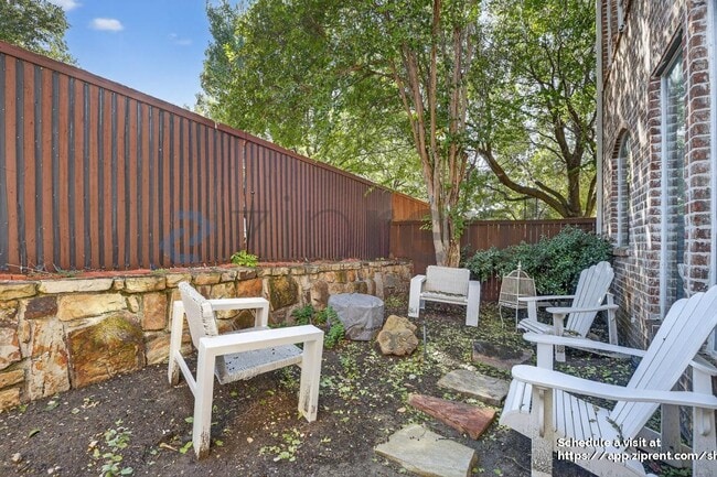 Building Photo - 4633 San Marcos Way