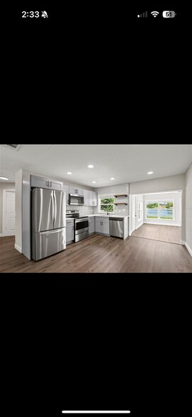 Building Photo - 840 Bethune Dr