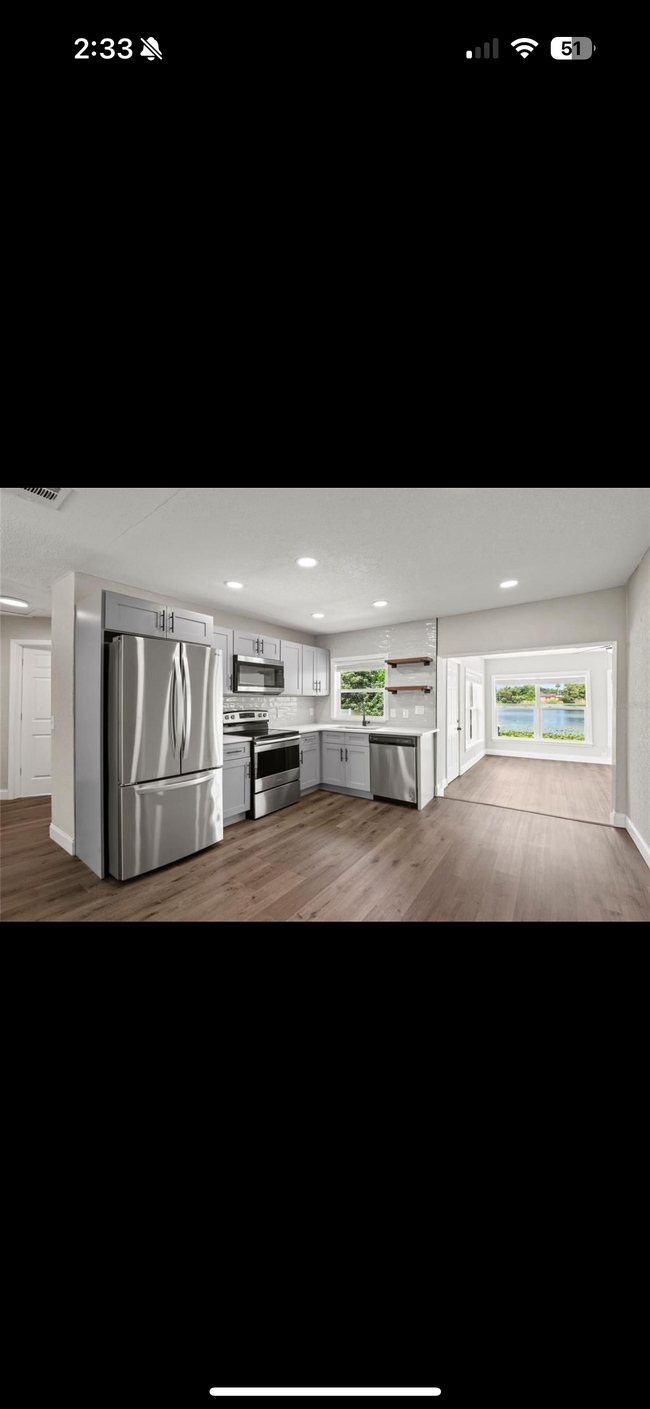 Building Photo - 840 Bethune Dr