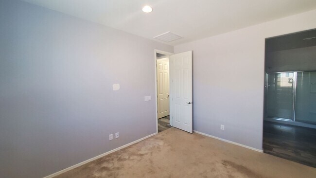 Building Photo - Generation style floor plan