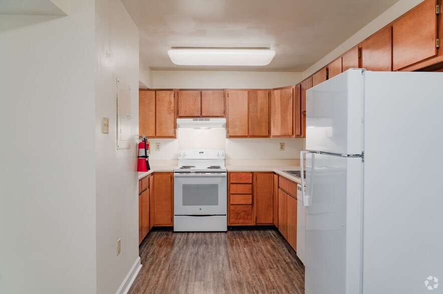 3BR, 1BA - 1,107SF - Kitchen - Beacon Pointe - Wilson