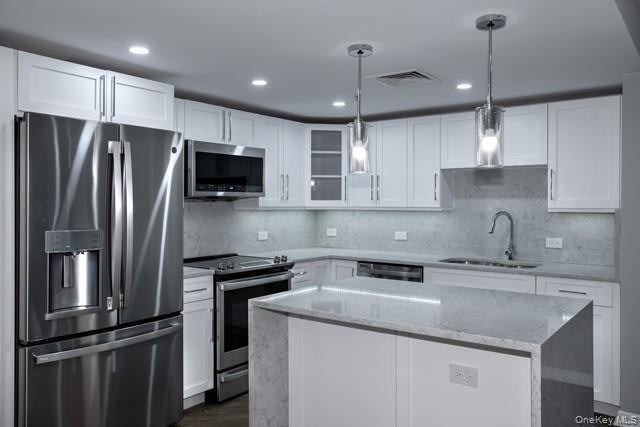 Building Photo - 100 Glen St