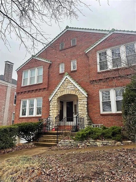 Primary Photo - 512 Henry St