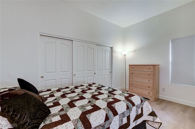 Building Photo - 9244 Pitching Wedge Dr