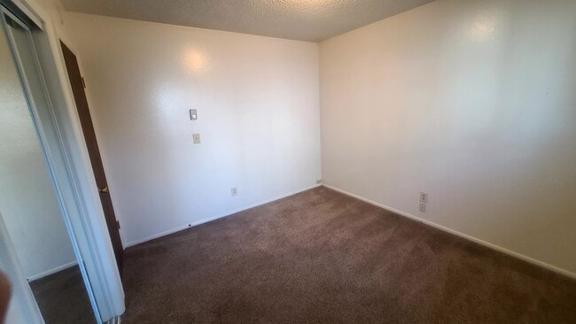 Building Photo - 945 Buchanan Ave