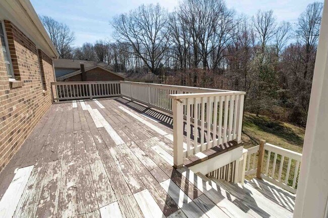 Building Photo - 123 Temple Cir